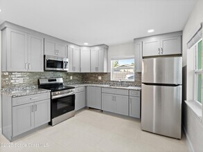 101 Deland Ave in Indialantic, FL - Building Photo - Building Photo