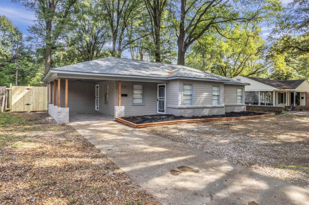 1194 S Perkins Rd in Memphis, TN - Building Photo