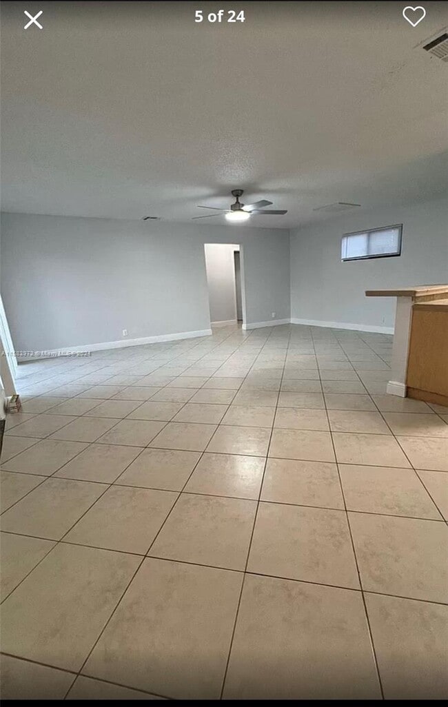 14 Crossings Cir in Boynton Beach, FL - Foto de edificio - Building Photo