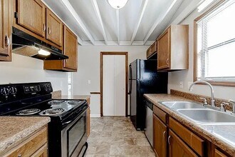 141 Windmill Orchard Rd in Columbia, SC - Foto de edificio - Building Photo