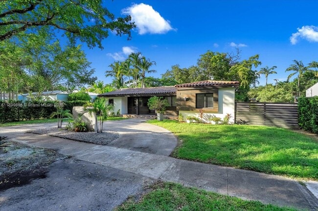 125 NE 107th St in Miami Shores, FL - Building Photo - Building Photo