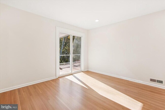 11138 Byrd Dr in Fairfax, VA - Building Photo - Building Photo