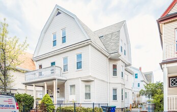 23 Wisconsin Ave, Unit 1 in Somerville, MA - Foto de edificio - Building Photo