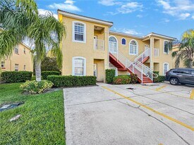 11102 Indian Creek Dr in Kissimmee, FL - Building Photo
