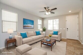 92 E Catclaw St in Gilbert, AZ - Foto de edificio - Building Photo