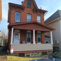 1023 22nd Ave in Altoona, PA - Building Photo