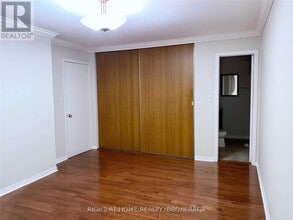 14 Ironshield Crescent in Markham, ON - Building Photo - Building Photo