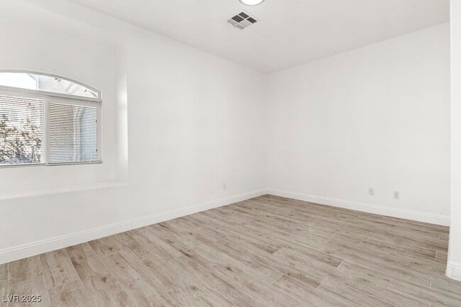 property at 2588 Mizzoni Cir