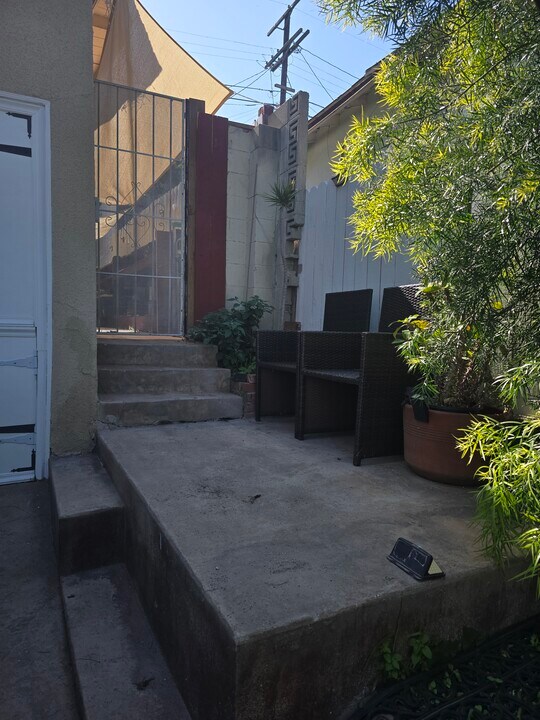 5126 Bohlig Rd in Los Angeles, CA - Building Photo