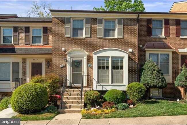 property at 7720 Bristol Square Ct