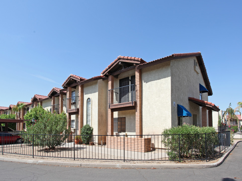 Por Oxford Park in Phoenix, AZ - Foto de edificio