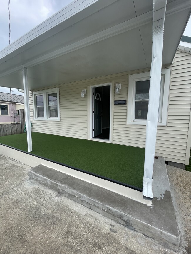 property at 114 N 11th St