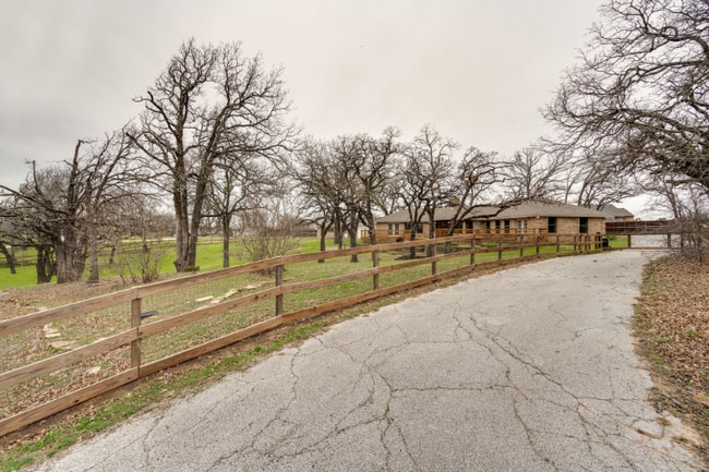 3901 High Rd in Flower Mound, TX - Building Photo - Building Photo
