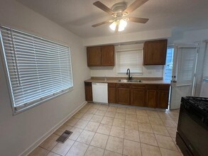 17127 Park Ave in Lansing, IL - Building Photo - Building Photo