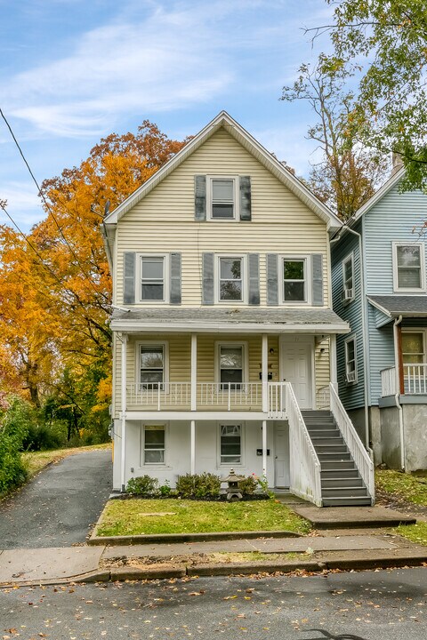 71 Madison St in Morristown, NJ - Building Photo