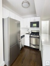BEEKMAN PLACE, Unit 5E in New York, NY - Building Photo - Building Photo