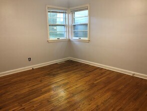 209 Carlton Ter in Rockford, IL - Building Photo - Building Photo