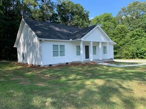 665 Herrington Bend Rd NW in Calhoun, GA - Building Photo - Building Photo