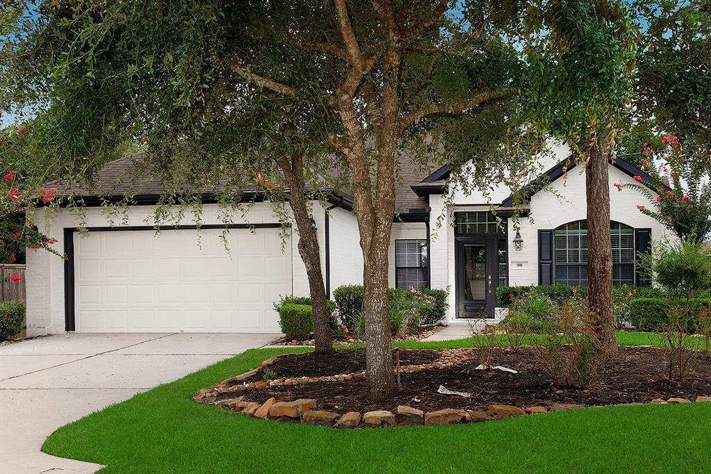 98 S Rocky Point Cir in Spring, TX - Building Photo