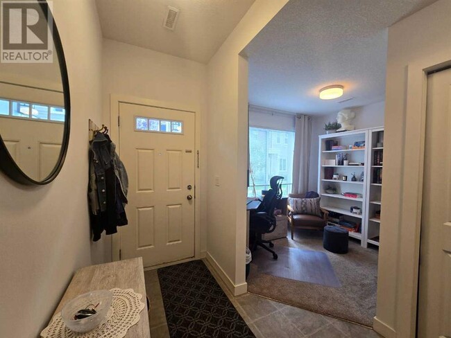 324 Silverado Common SW in Calgary, AB - Building Photo - Building Photo