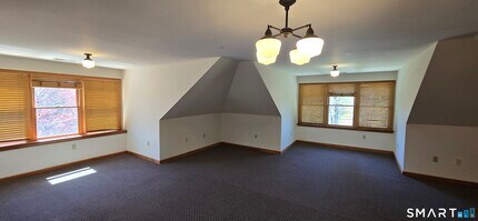 184 Middlesex Turnpike in Chester, CT - Building Photo - Building Photo