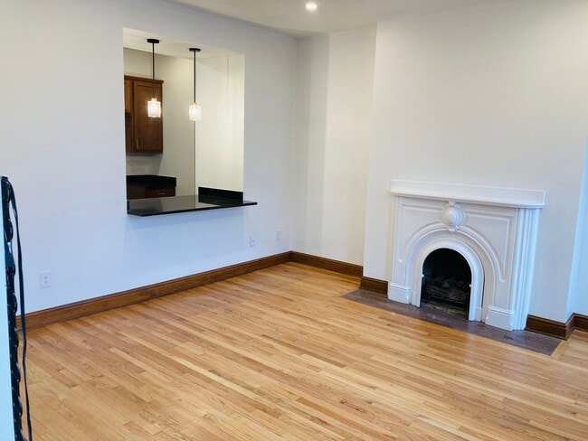 104 E North Ave, Unit 2