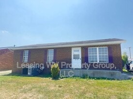 3305 Carpenter Avenue in Hurricane, WV - Building Photo