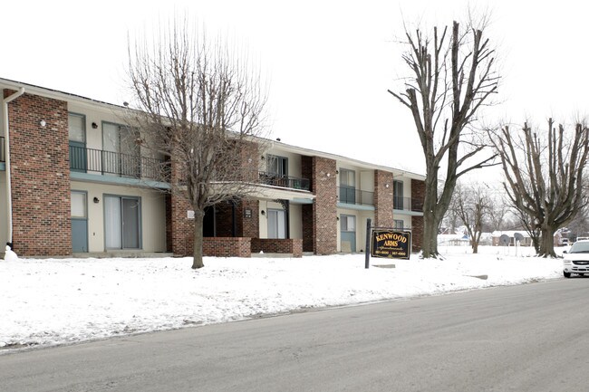 Kenwood Arms in Louisville, KY - Foto de edificio - Building Photo