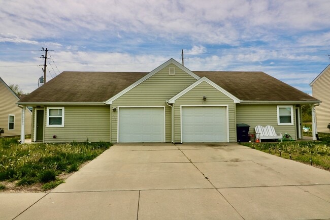 property at 412-414 Brookmont Dr