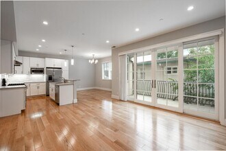 436 Laurel St in San Carlos, CA - Building Photo - Building Photo