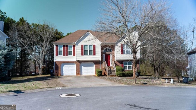 property at 742 Peteywood Dr