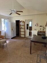 3037 County Road 329 in Lincoln, TX - Building Photo - Building Photo