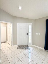 6043 Pointe Pleasant Blvd in Wesley Chapel, FL - Foto de edificio - Building Photo