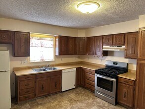 903 N Edwards St in Carlsbad, NM - Building Photo - Building Photo