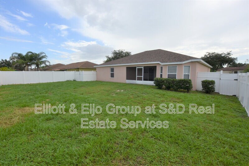 1615 Laurel Meadows Dr in Bartow, FL - Building Photo