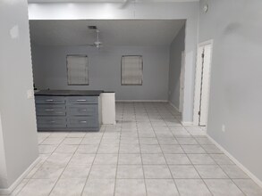 4500 Mercado Dr in Sebring, FL - Foto de edificio - Building Photo