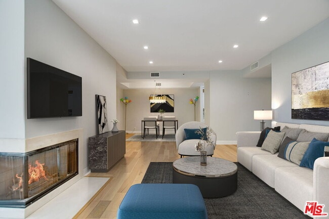 2112 Century Park Ln in Los Angeles, CA - Building Photo - Building Photo
