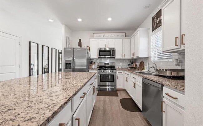 property at 23922 Sage Row Ln