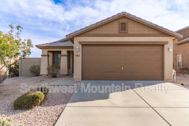 1583 W Quick Draw Way in San Tan Valley, AZ - Building Photo