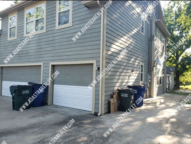 705 Arkansas St in Lawrence, KS - Building Photo - Building Photo