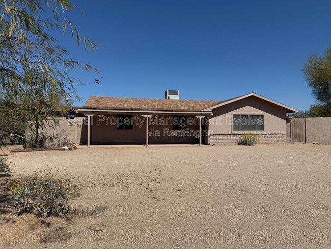 6410 E Dixileta Dr in Cave Creek, AZ - Building Photo - Building Photo