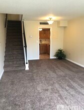 1201 Bretta St in Jacksonville, FL - Building Photo - Building Photo