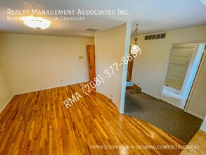 2360 S Ridgeview Way in Boise, ID - Building Photo - Building Photo