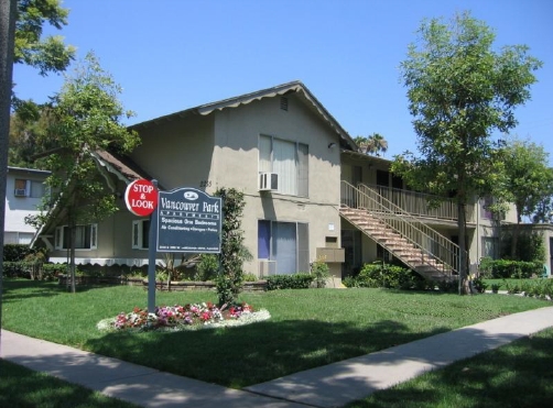 Vancouver Park Apartments in Anaheim, CA - Building Photo