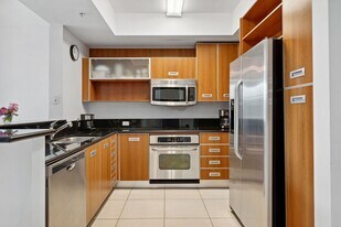 410 Evernia St in West Palm Beach, FL - Building Photo