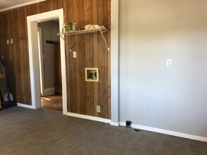 408 W Charlotte Ave in Mount Holly, NC - Building Photo - Building Photo