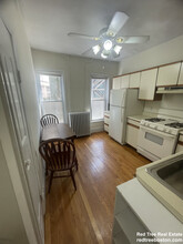 35 Harvard St, Unit 1 in Brookline, MA - Building Photo - Building Photo