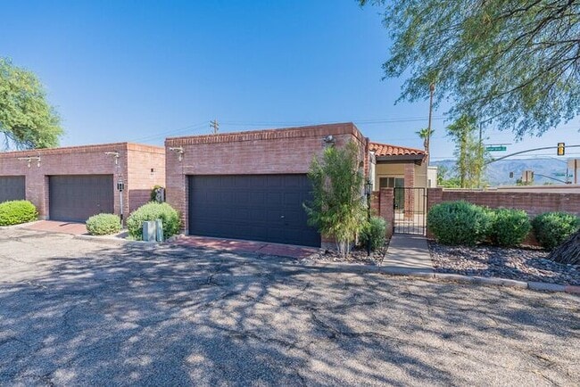 property at 7597 E Camino De Querabi