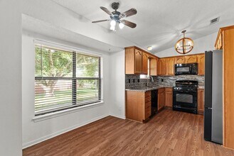 4802 Canyon Cir in Killeen, TX - Building Photo - Building Photo