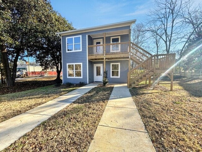 property at 260 Commerce St